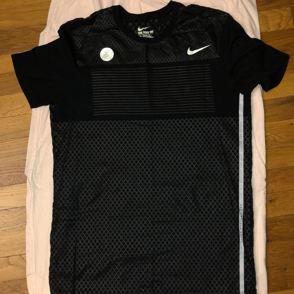Nike Other - Nike tee athletic cut